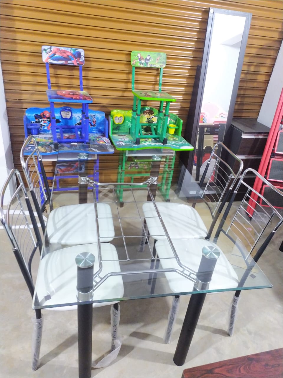 Imported 4 seated steel dining set image